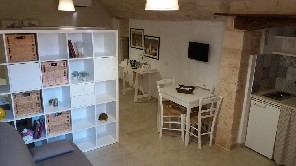 Dimora Miccolis Hotel Alberobello Buitenkant foto