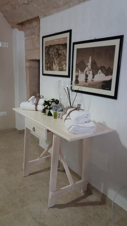 Dimora Miccolis Hotel Alberobello Buitenkant foto